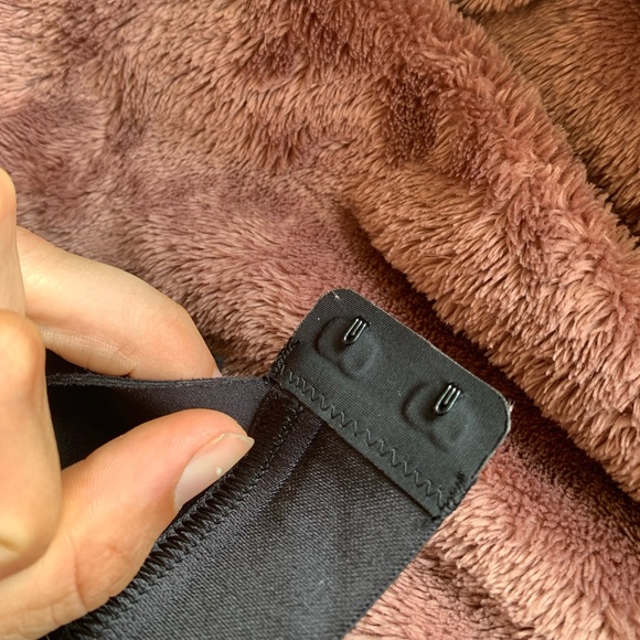 Black High Support Lulu Running Bra! - Picture 4 of 5